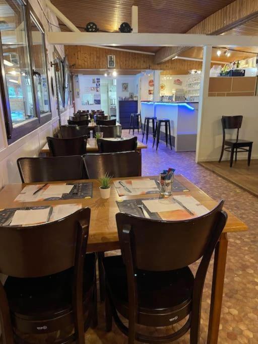 Anne Marie Vous Accueilles Dans Son Logement Familiale Pour 6 Personnes 3 Chambres Confortable Proche D Europa Park A Boofzheim Dans Camping 3 Etoiles ภายนอก รูปภาพ