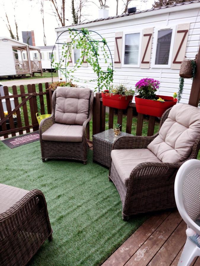 Anne Marie Vous Accueilles Dans Son Logement Familiale Pour 6 Personnes 3 Chambres Confortable Proche D Europa Park A Boofzheim Dans Camping 3 Etoiles ภายนอก รูปภาพ